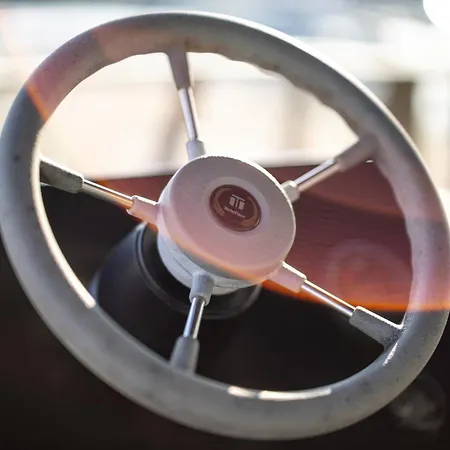 Cozy Floating House With Sauna Tallinn