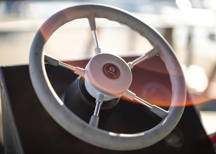 Cozy Floating House With Sauna Tallin