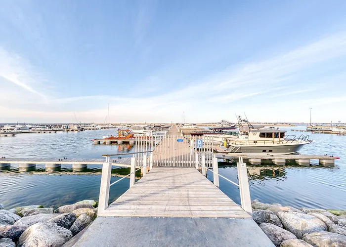 Hotel en barco Cozy Floating House With Sauna *