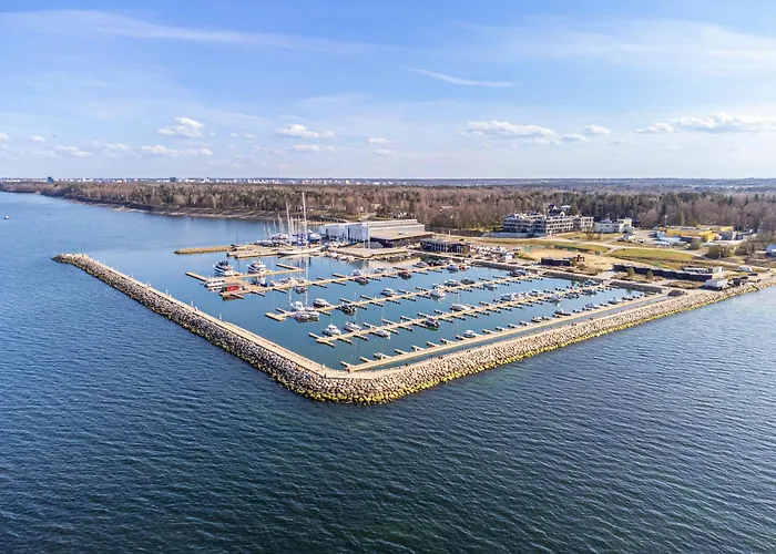 Båthotell Cozy Floating House With Sauna