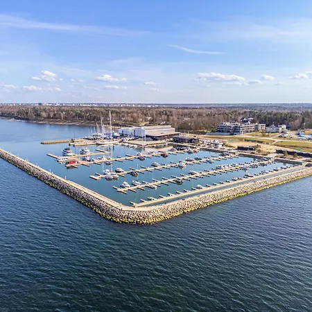 ספינת מלון Cozy Floating House With Sauna