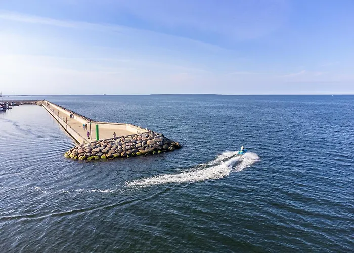 Cozy Floating House With Sauna Bådhotel *