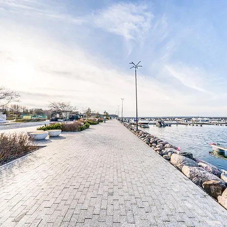 Båthotell Cozy Floating House With Sauna *