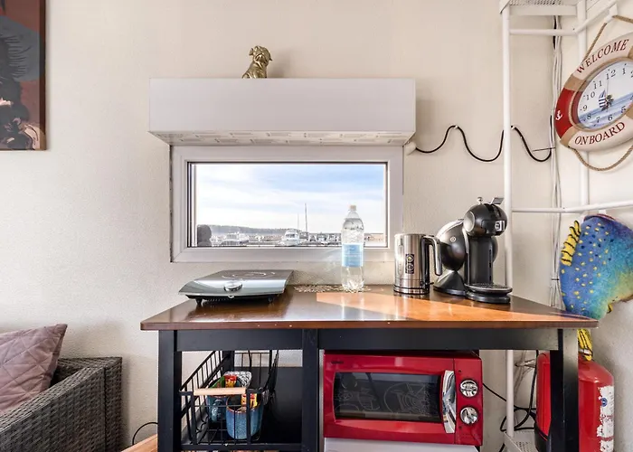 Cozy Floating House With Sauna